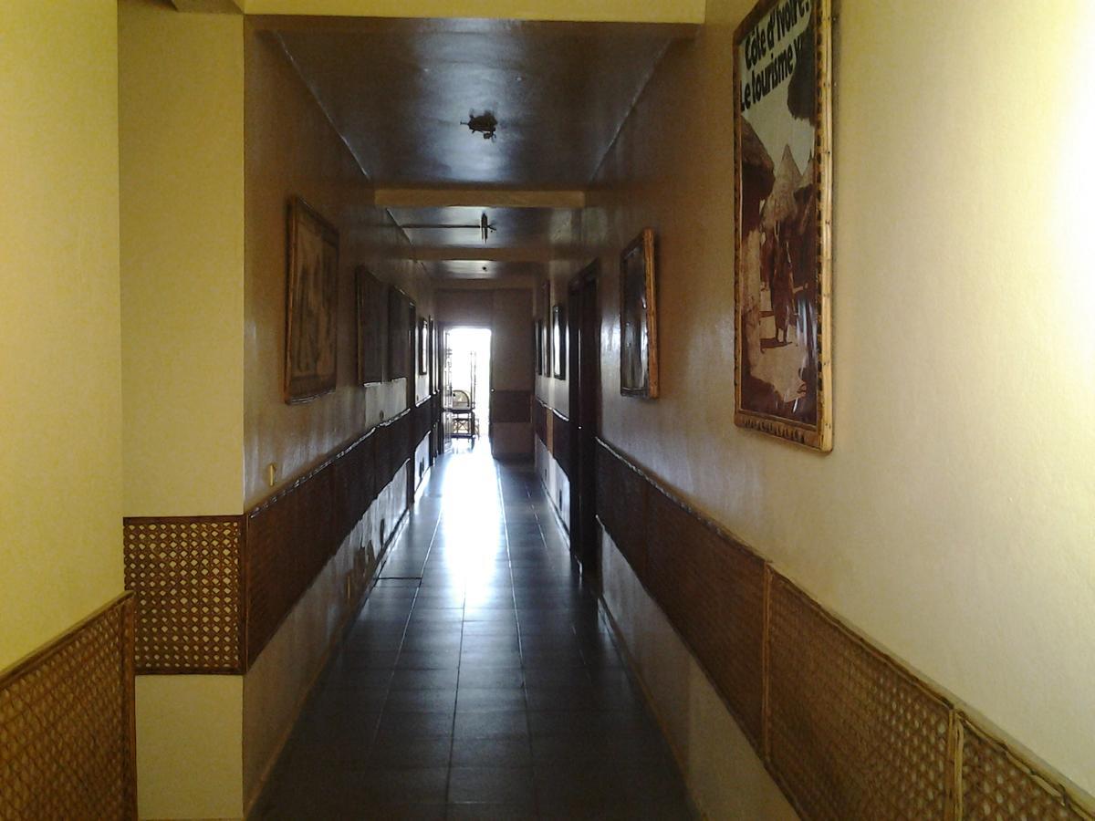 Hotel Le Pollet Sassandra Exterior photo